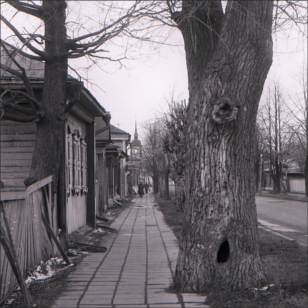 Una via di Suzdal, 1987