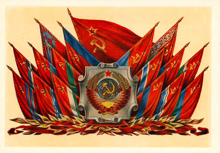 Le bandiere delle repubbliche sovietiche