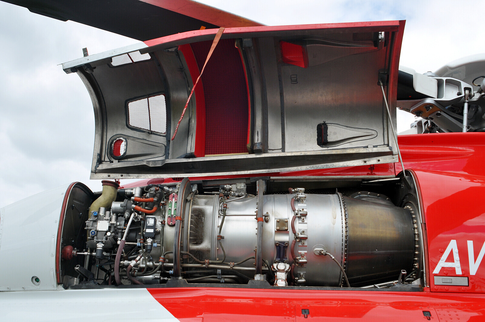 Exemplar de motor turboélice Pratt-Whitney RT6A-135A.


