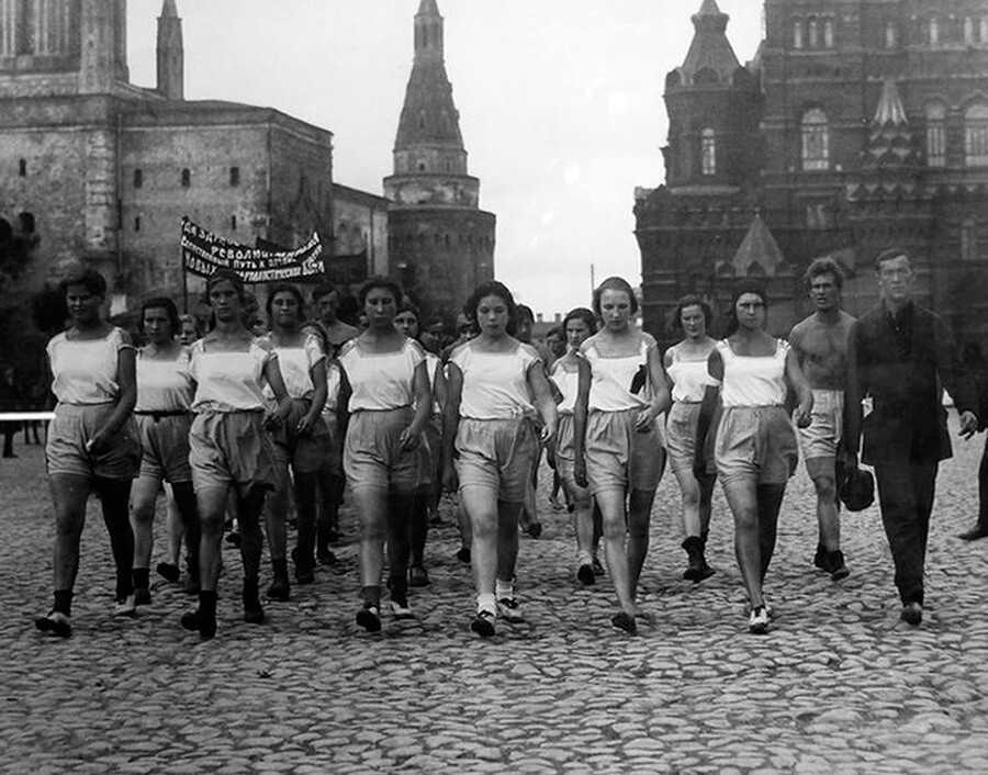 Moscou, 1924. Défilé des athlètes