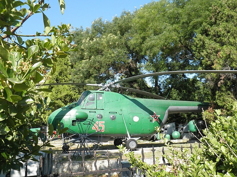 Este Mil-Mi- 4 puede verse en eñ Museo de la Marina de Bularia, en la ciudad balneario de Varna.