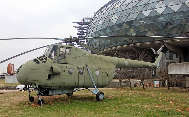 Mi-4 expuesto en el Museo de la Aviación de Belgrado