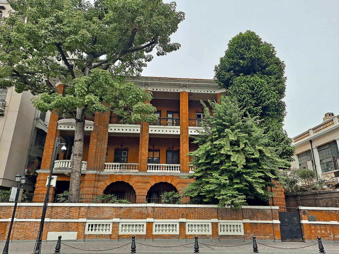 Edificio del Consulado General de la URSS (Imperio ruso) en Guangzhou (Cantón).