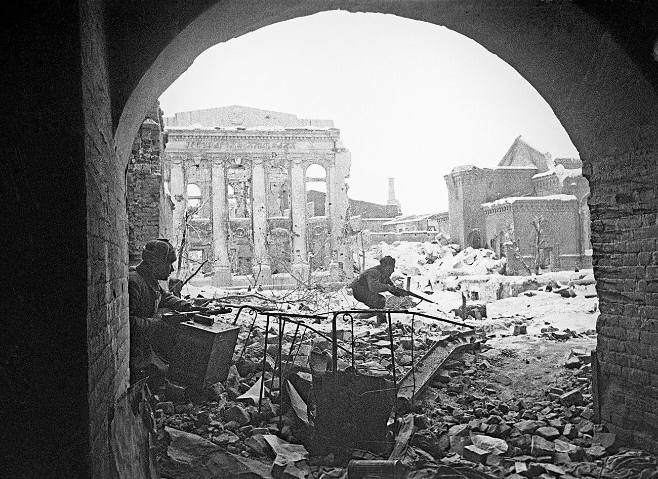 Stalingrad nach deutschem Bombenangriff.