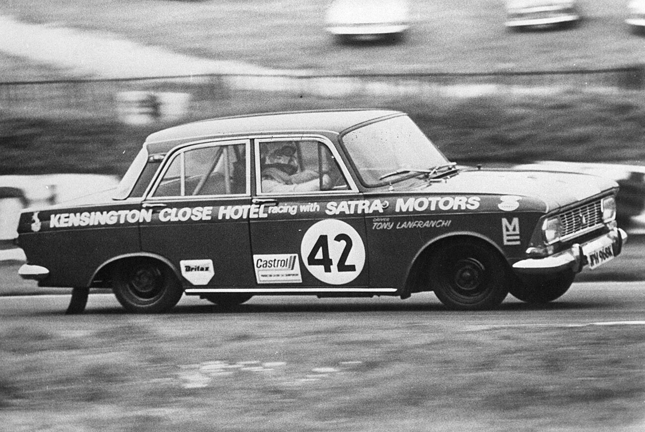 Moskvitch 412, Tony Lanfranchi Winner Of Both Castrol Group 1 And Britax Saloon Car Championships 1972/ 