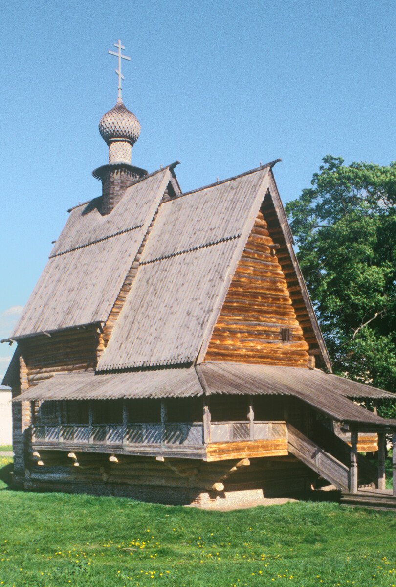Church of St. Nicholas, northwest view. Originally at Glotovo village, Yurev-Polski Region. May 23, 1996