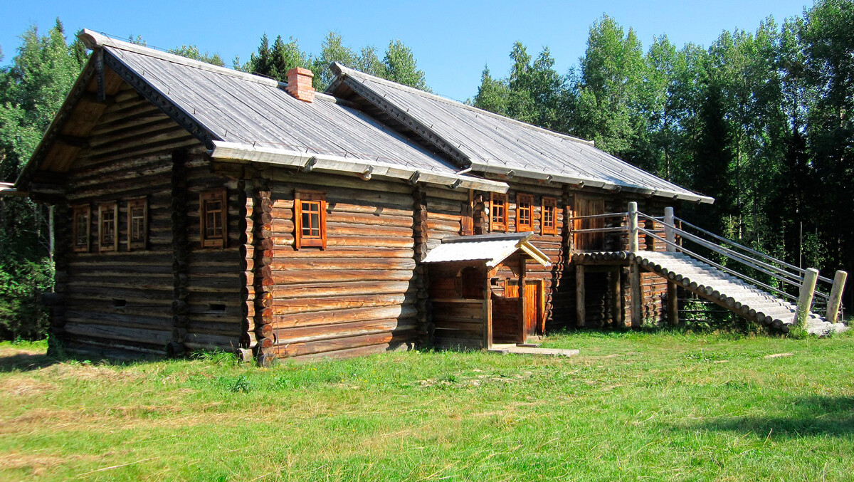 Jermolinova hiša iz vasi Krivec, Holmogorsko okrožje (Arhangelska regija, Novodvinsk, vas Malije Kareli) 