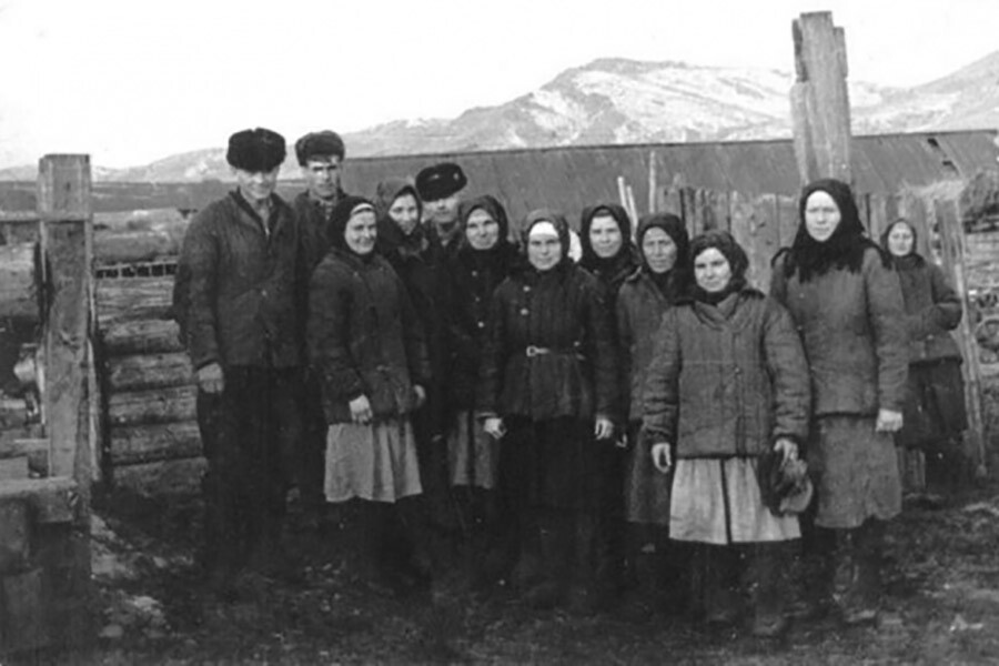 Alemães deportados provenientes da região do Volga.