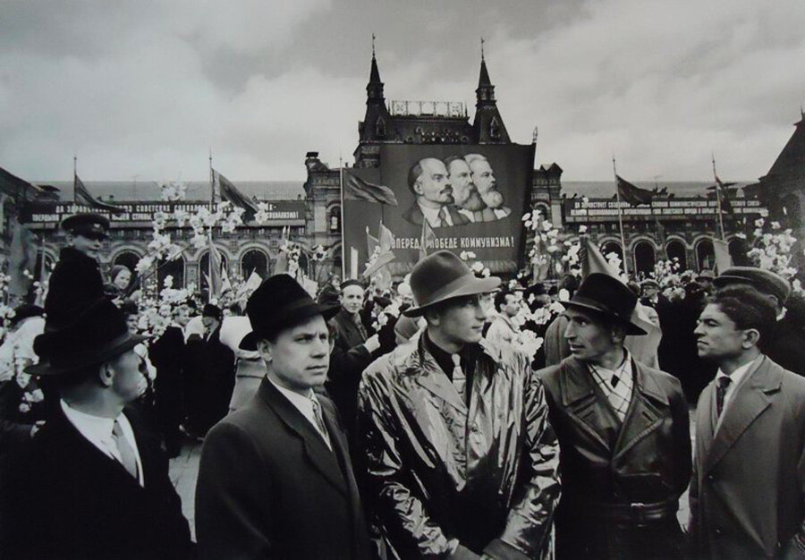 KBG, ki nadzoruje dogajanje na prvomajski paradi, 1961