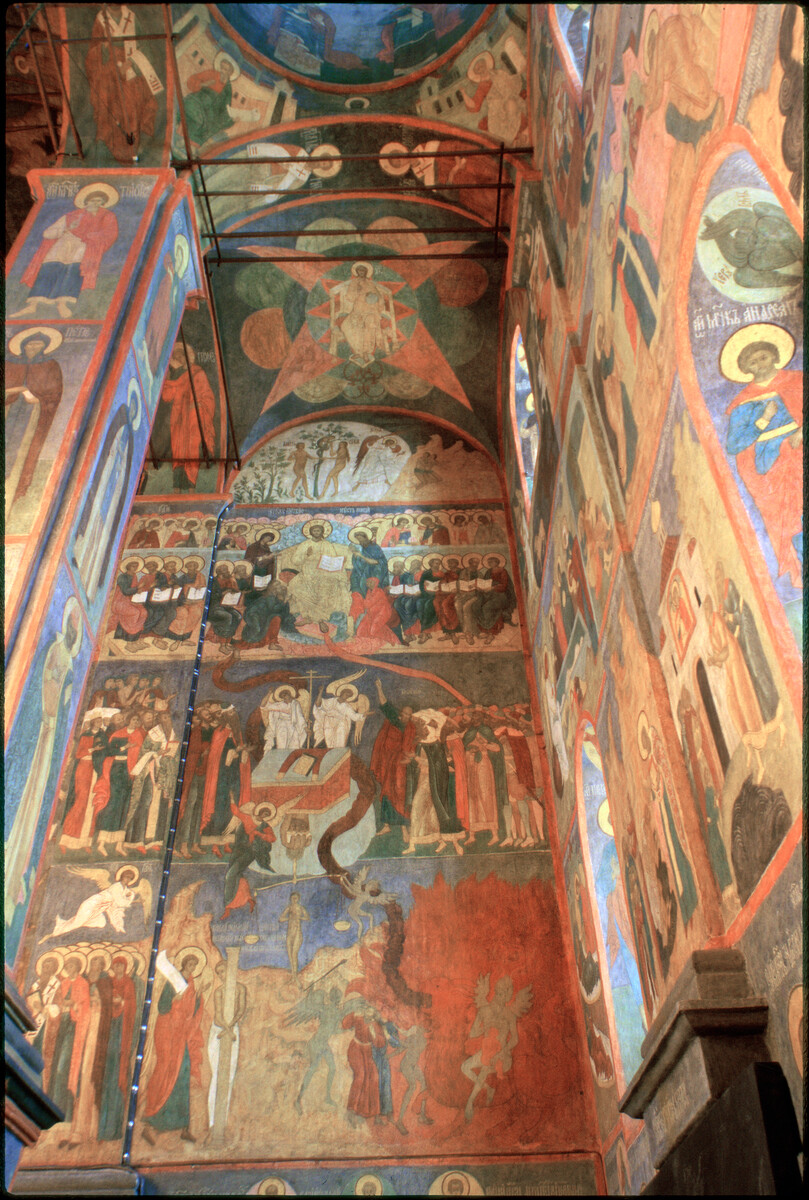 Cathedral of Archangel Michael, interior. West wall, right side with mid-17th century frescoes of Last Judgement. Above Christ: Adam & Eve in paradise. July 11, 1999