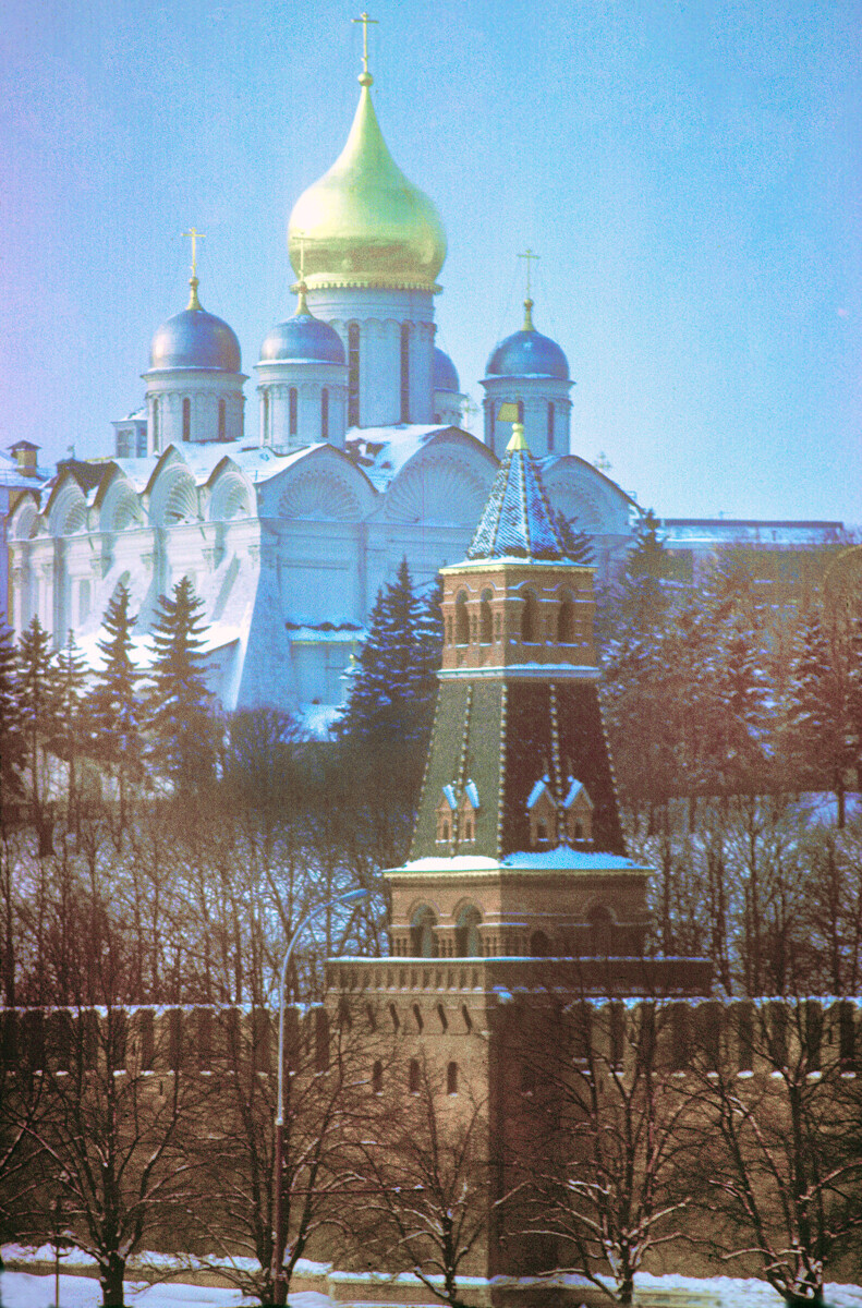 Cathedral of Archangel Michael, southeast view. Foreground: south Kremlin wall with Second Nameless Tower. February 9, 1980
