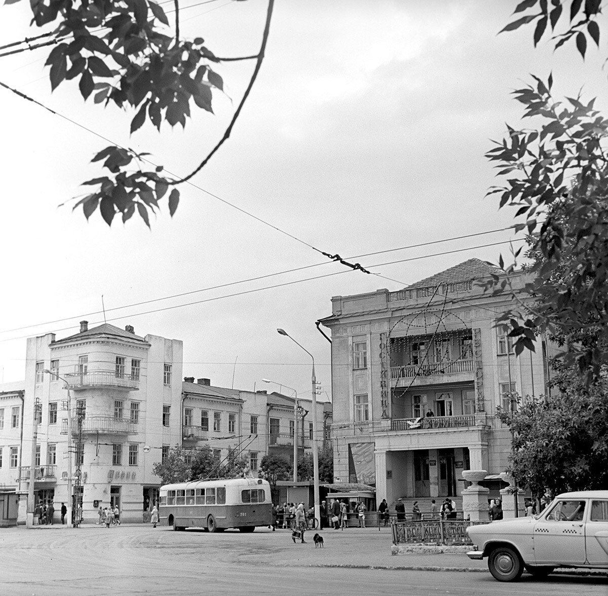 В центре города Энгельса, 1970 г.