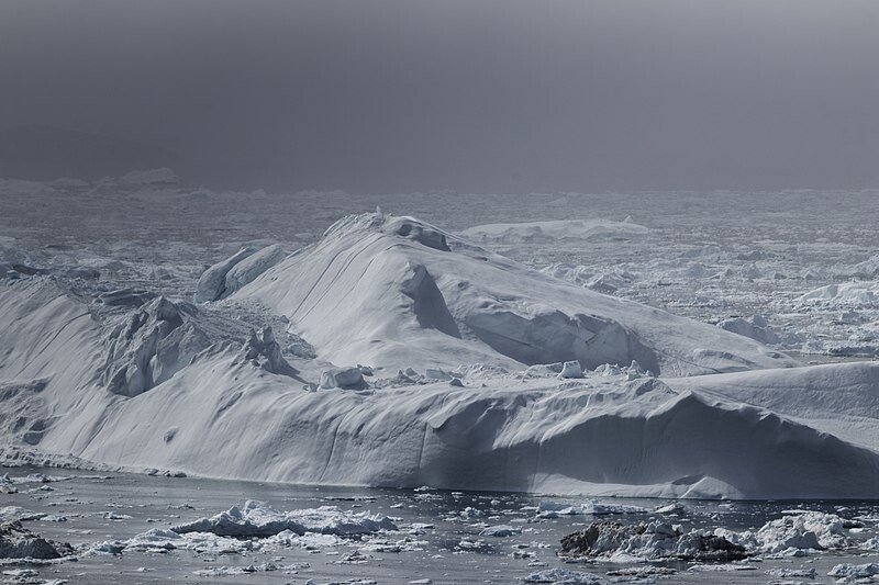 La ‘Severni Polius’ tiene un casco reforzado para hacer frente a los icebergs y hielos del gélido norte polar.
