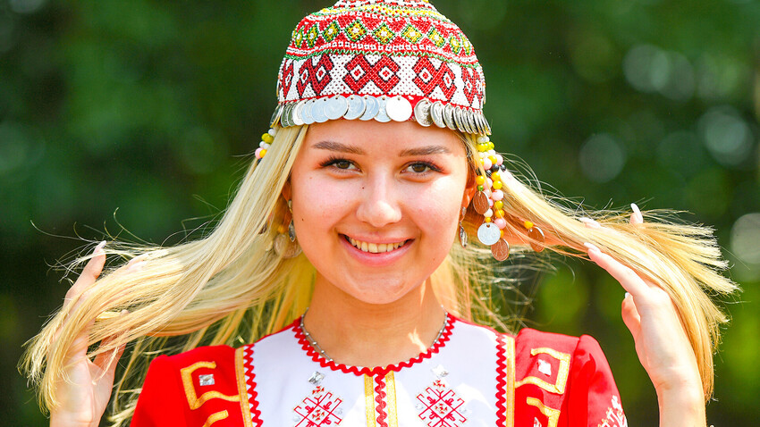 Udeleženka republiškega festivala čuvaške kulture "Ujav" v vasi Aksubajevo.
