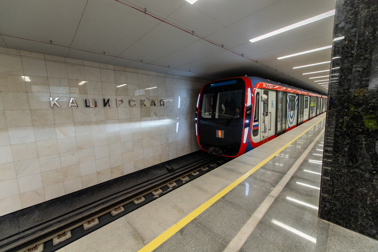 El metro de Moscú estrena una gran línea circular (Fotos)