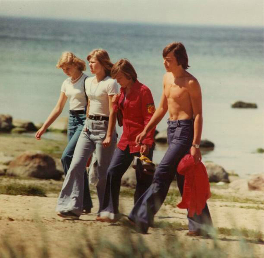 À beira-mar, anos 1970.