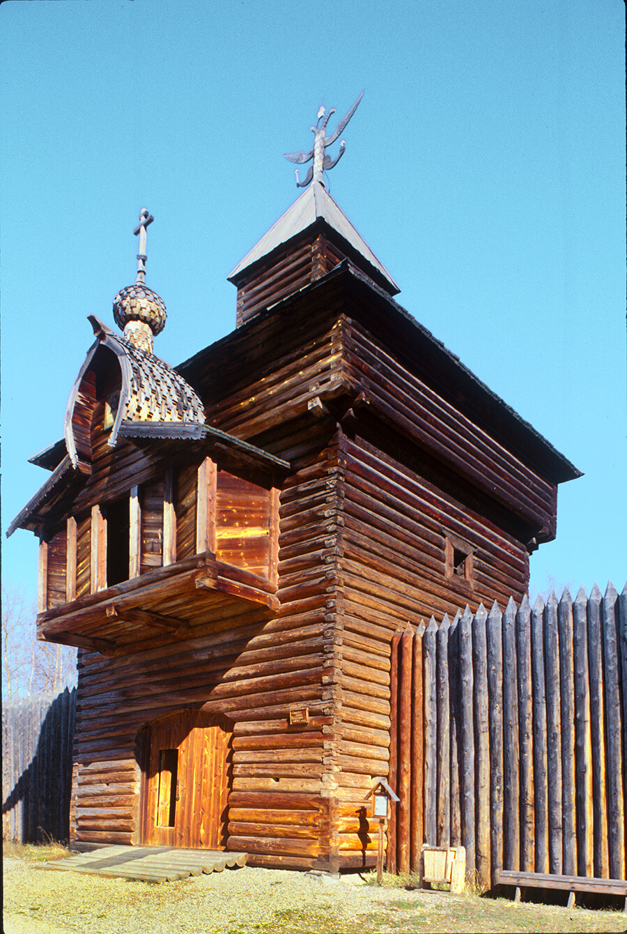 Taltsy. Savior Tower from Ilimsk Fort, southwest view. October 2, 1999