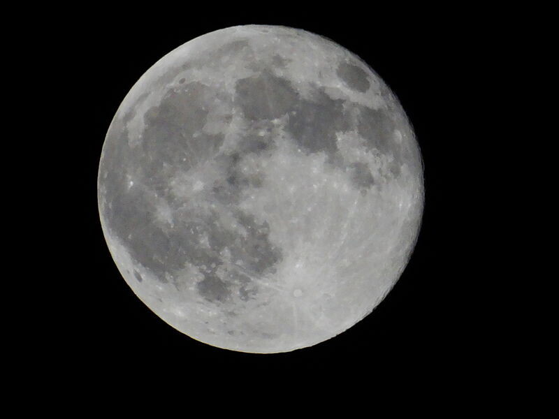 Slika našega satelita, Lune