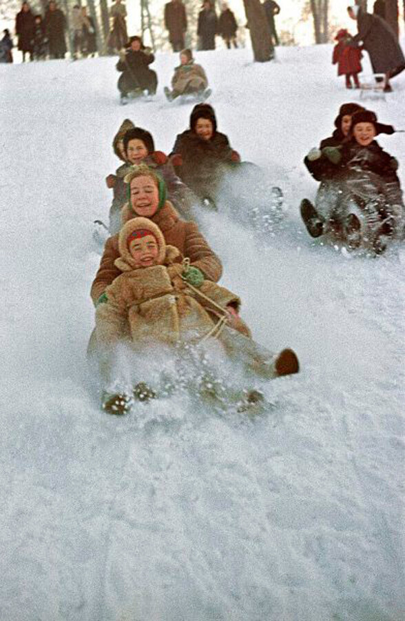 Весело санкање, 1962.

