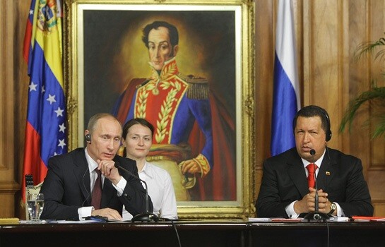 Vladímir Putin y Hugo Chávez en Caracas, 2010.