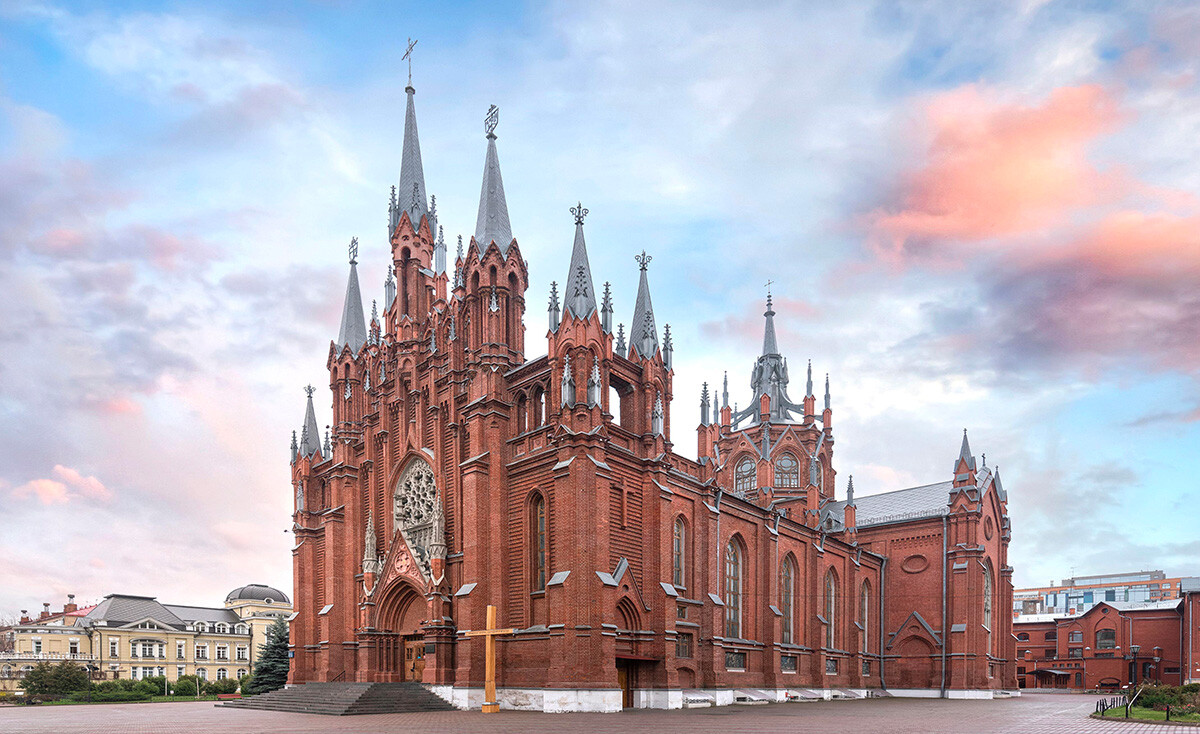 Католичка катедрала безгрешног зачећа Пресвете Деве Марије, Москва, Русија.