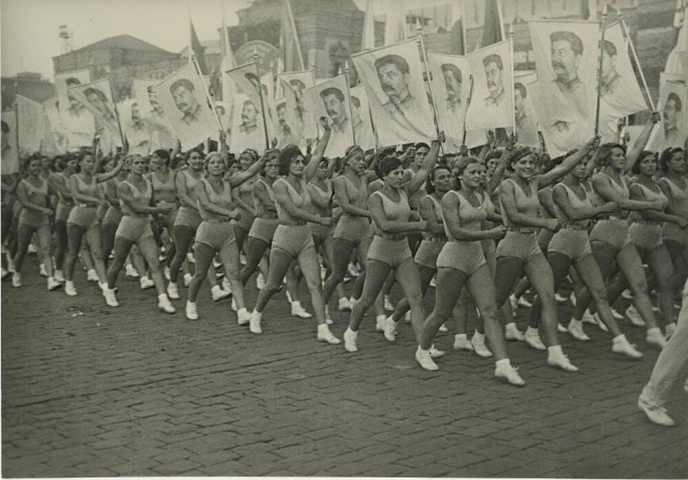 Parade atletik di Lapangan Merah, 1930-an.