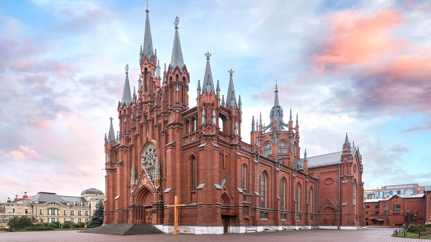 Католичката катедрала „Безгрешното зачнување на Пресвета Дева Марија“ Москва, Русија.