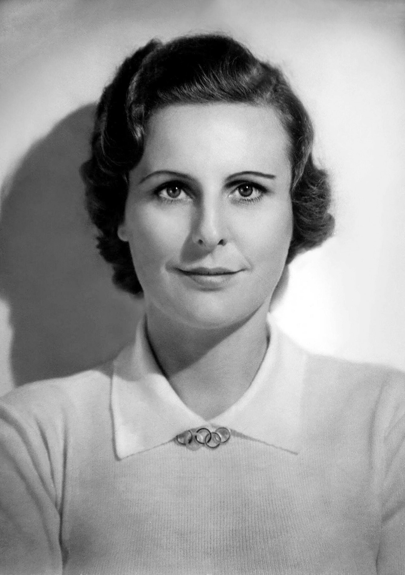 Leni Riefenstahl. Retrato de la directora de cine y fotógrafa alemana Helene Bertha Amalie 'Leni' Riefenstahl (1902-2003), 1936-1938. 