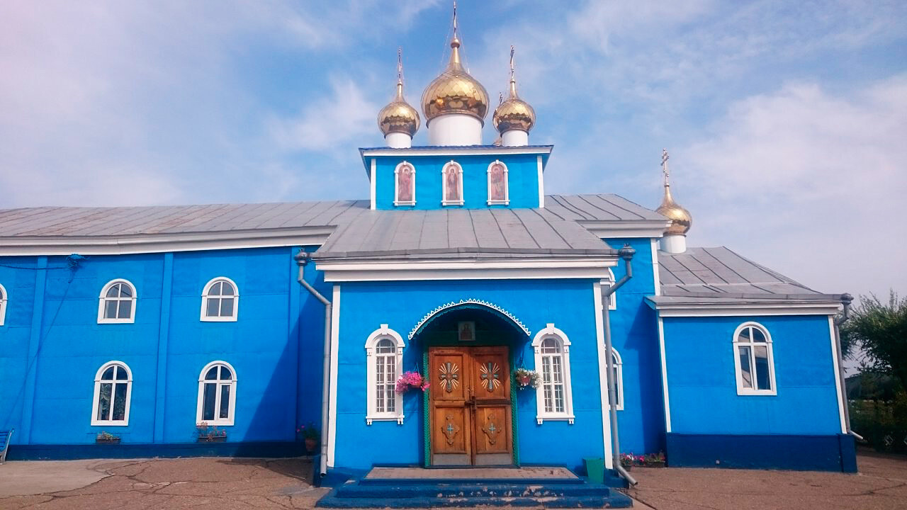 Catedral del Arcángel Miguel en Karagandá, actual Kazajistán, construida en 1946-54.