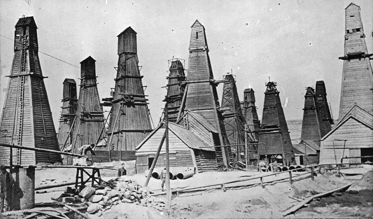 Production pétrolière des Nobel à Bakou, en Azerbaïdjan. 1875-1920