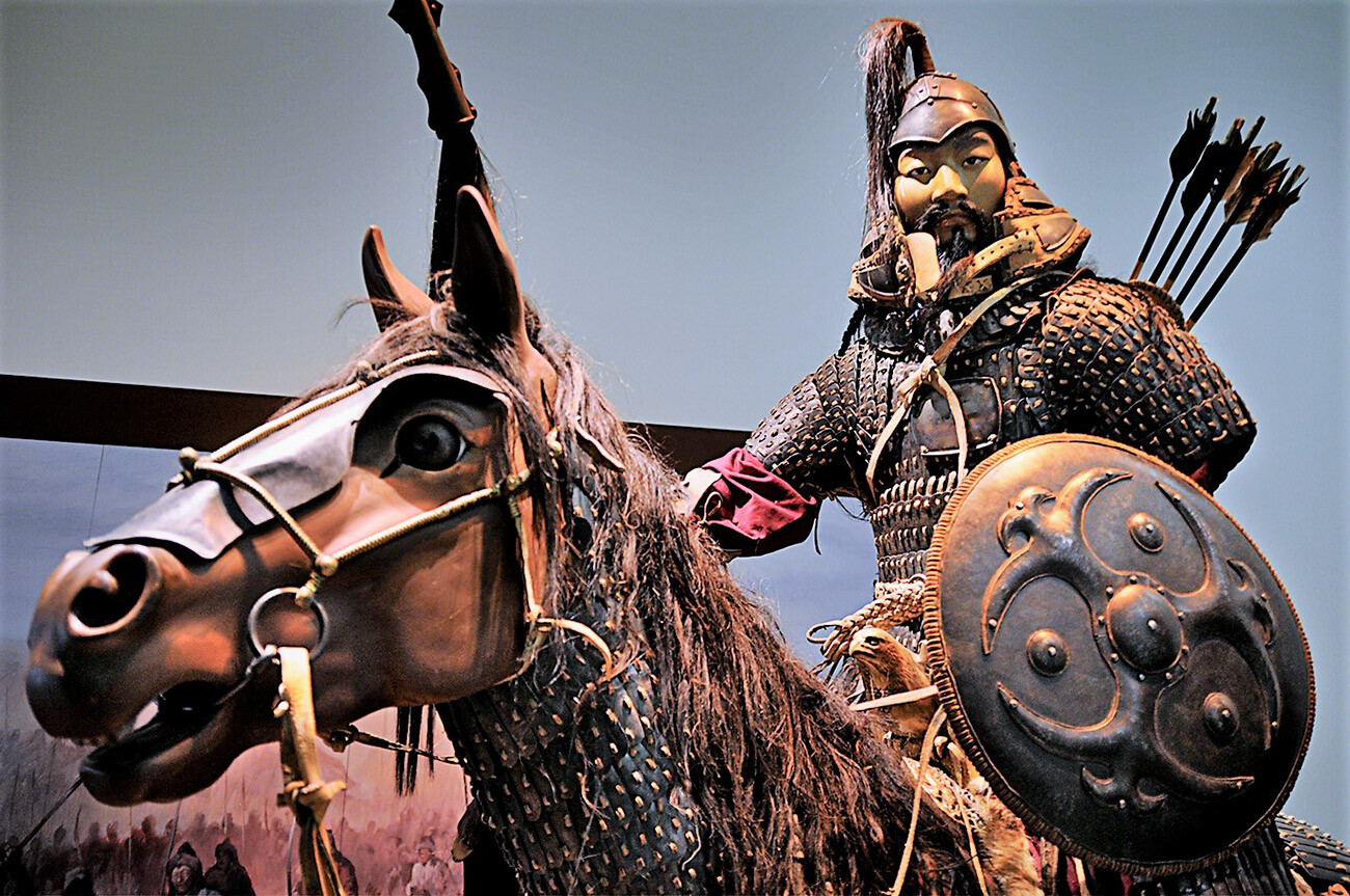 Ricostruzione museale di un cavaliere mongolo
