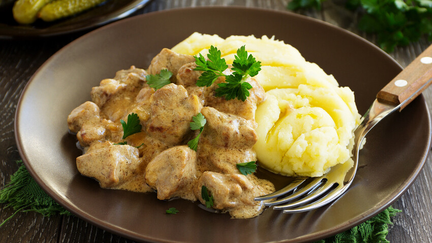 Recette Du B Uf Stroganoff C L Bre Plat Russe Invent Par Un Chef Fran Ais Russia Beyond Fr