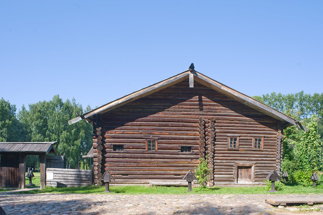 Kostromskaja Sloboda. Casa Tarasov, dal villaggio di Mukhino (distretto Vokhomskij). 13 agosto 2017 
