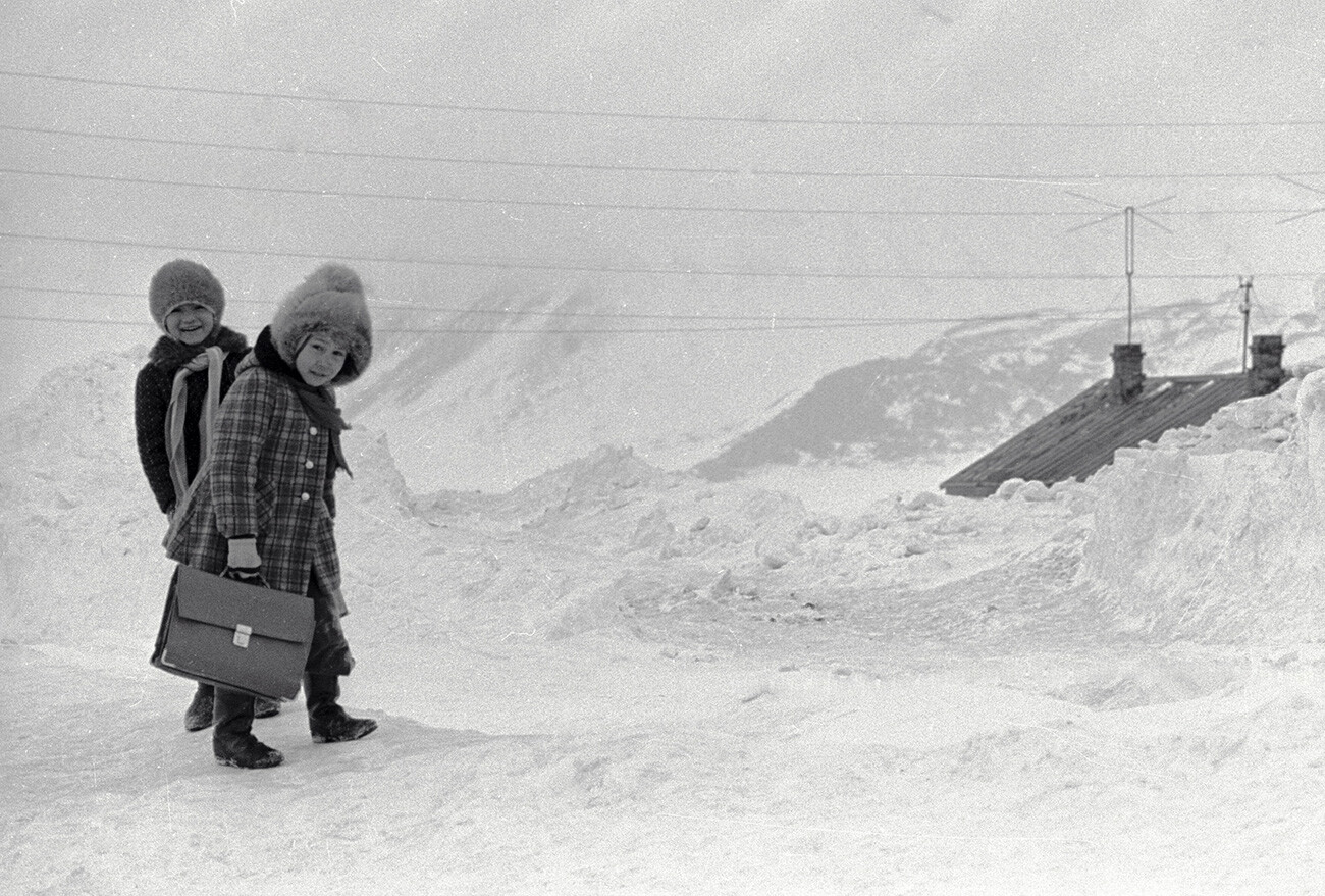 Così si andava (e si va) a scuola in Chukotka, una delle regioni più fredde della Russia