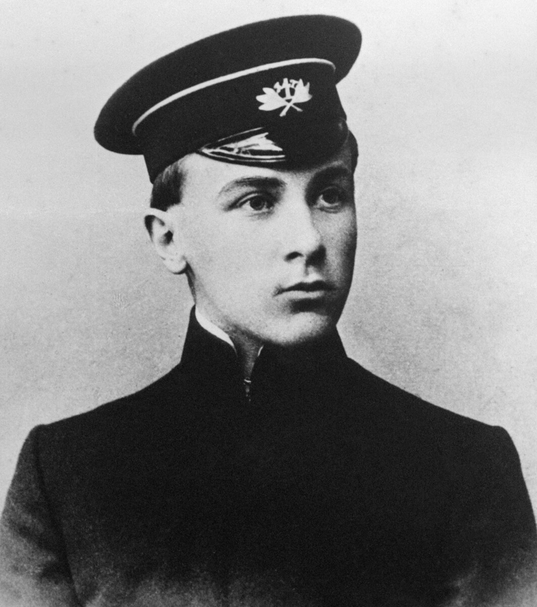 Der zukünftige Schriftsteller Michail Bulgakow in seiner Gymnasialzeit, 1908.