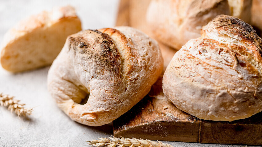 Il kalach di Mosca è una delle varietà russe di pane di frumento. Diffuso almeno dal XIV secolo, viene spesso citato nella letteratura e nel folklore