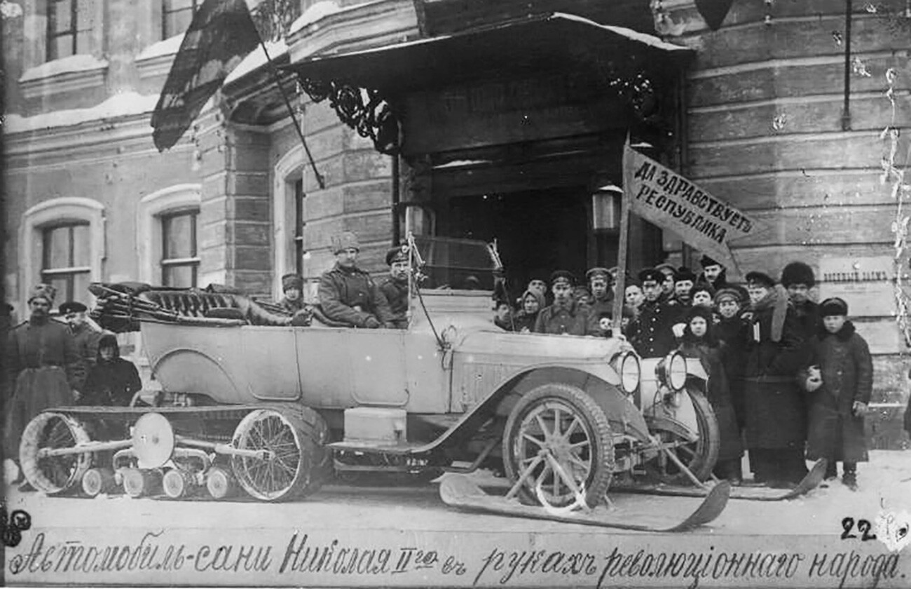 São Petersburgo durante as revoluções de 1917 (FOTOS)