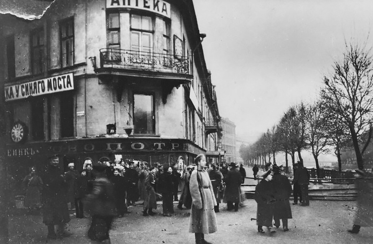 São Petersburgo durante as revoluções de 1917 (FOTOS)