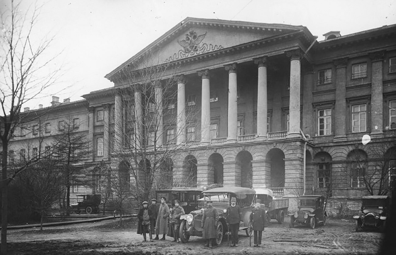 São Petersburgo durante as revoluções de 1917 (FOTOS)