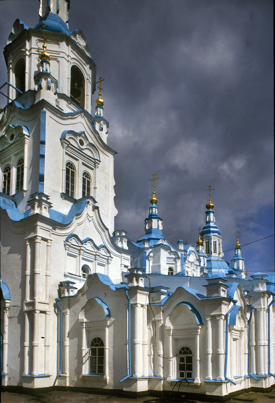 Cattedrale dell’Icona della Vergine del Segno (Znamenskij), vista sud-ovest. 29 agosto 1999