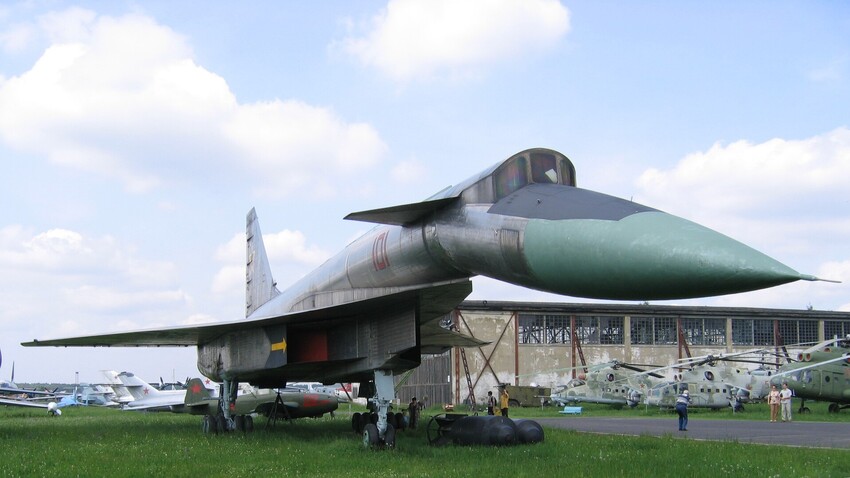 T-4 en el Museo Central del Ejército del Aire de Mónino.