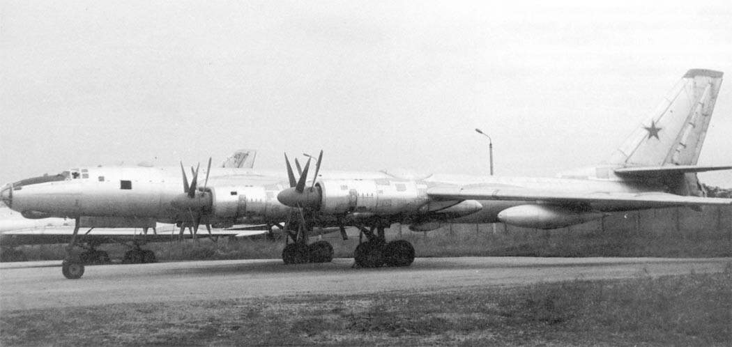 Tu-95LAL