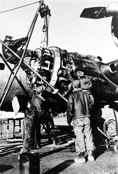 Motor Wright SR-1820-F3 instalado en una fortaleza volante B-17