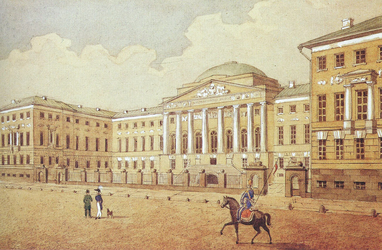 Историческое здание Московского университета