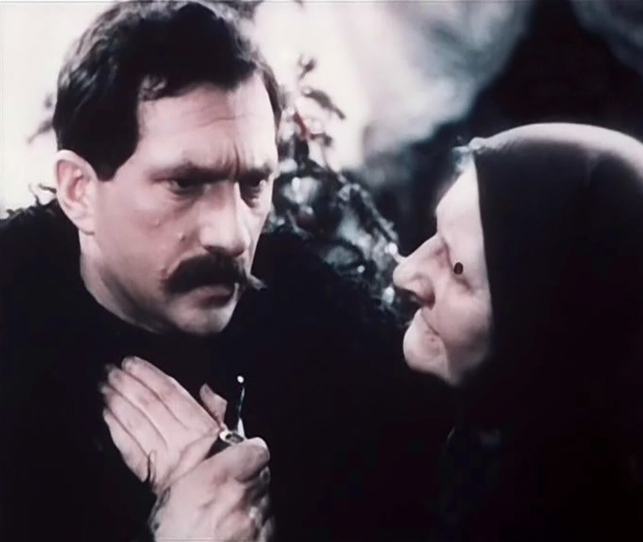 Nikolai Ekk no papel de tio Andrêi no filme 