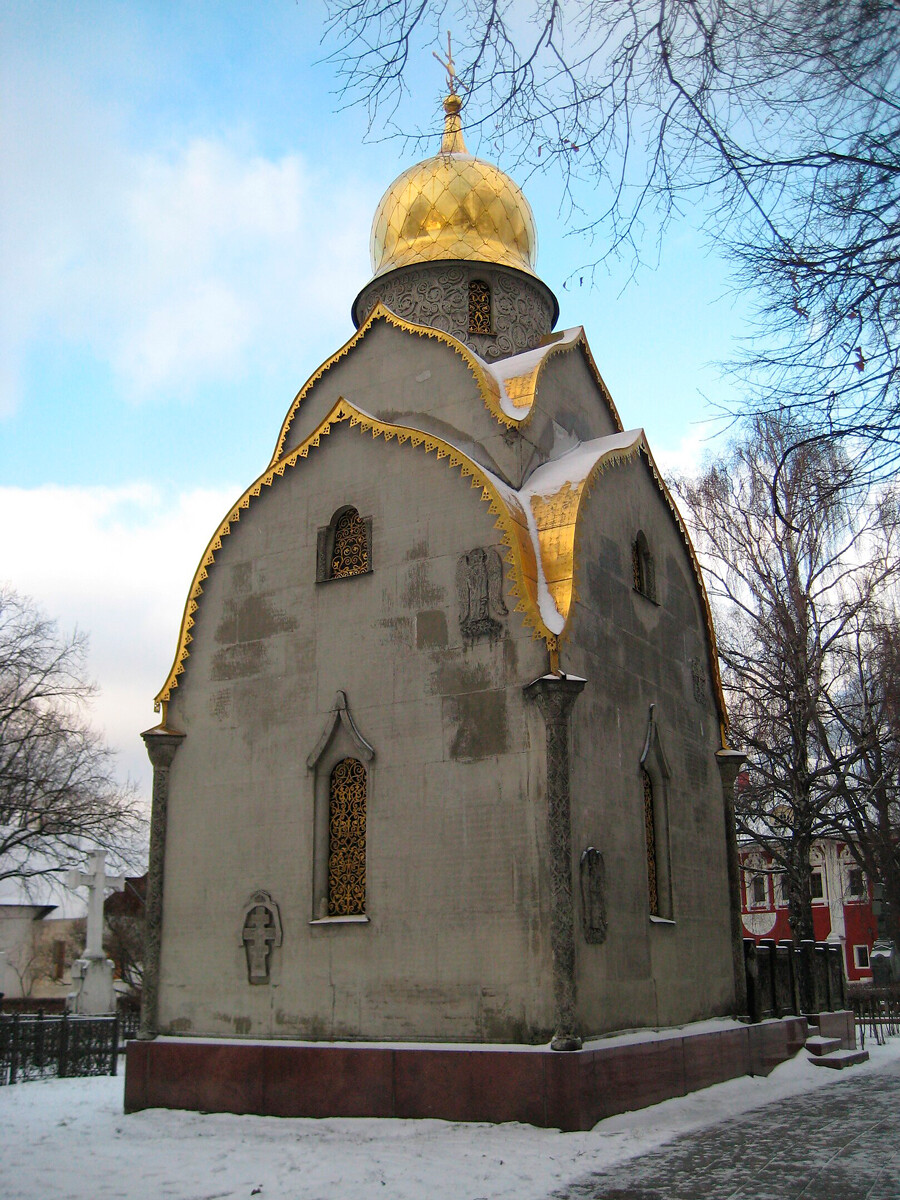 La Cappella sepolcrale in stile neogotico della famiglia Prokhorov, una delle ultime costruzioni del monastero