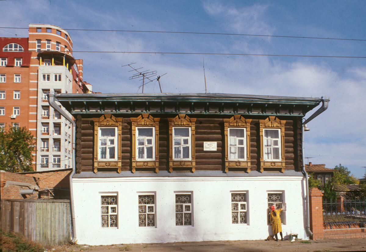 Hodja Akhmed Mosque (Marshal Zhukov Street 97). September 18, 1999