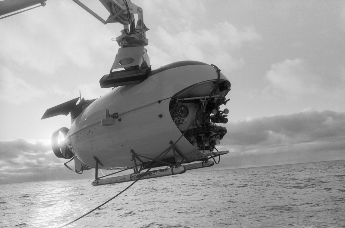 タイタニック」を撮影するジェームズ・キャメロン監督を助けたロシアの深海探査艇 - ロシア・ビヨンド