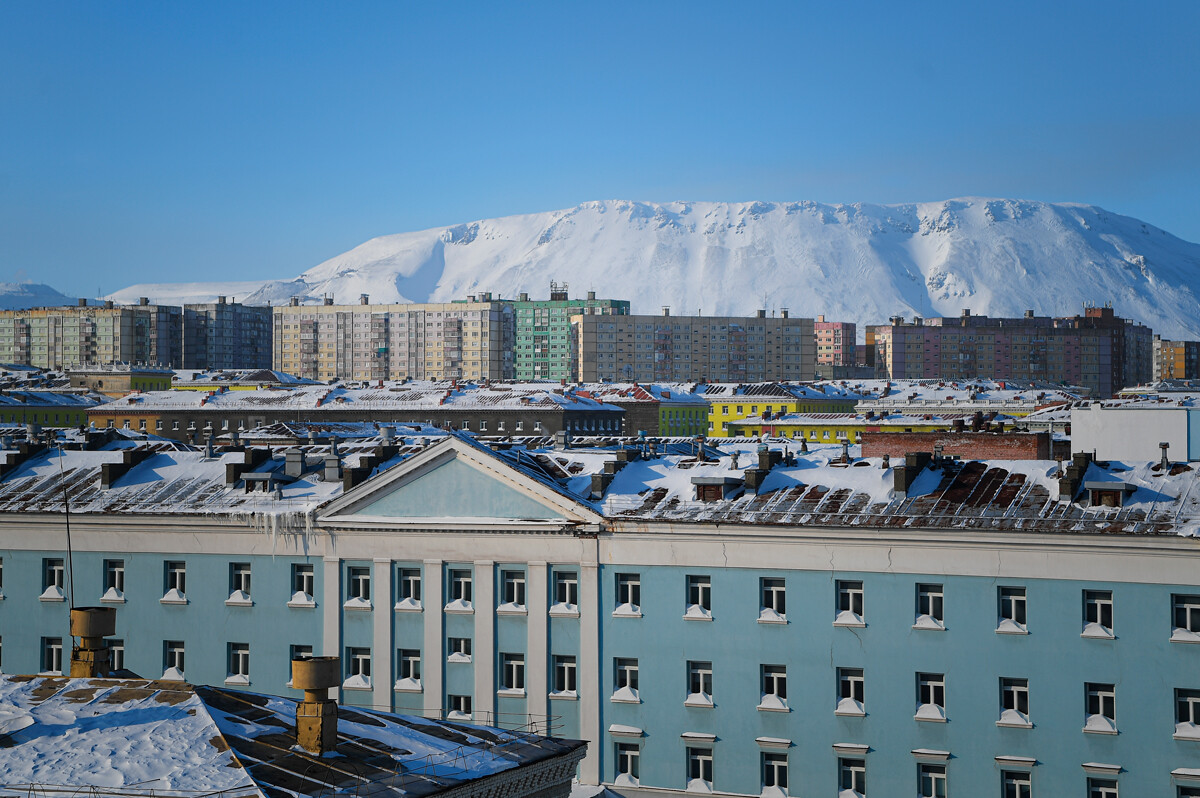 Norilsk, nel nord del Territorio di Krasnojarsk, in Siberia, è una citta industriale di 175 mila abitanti