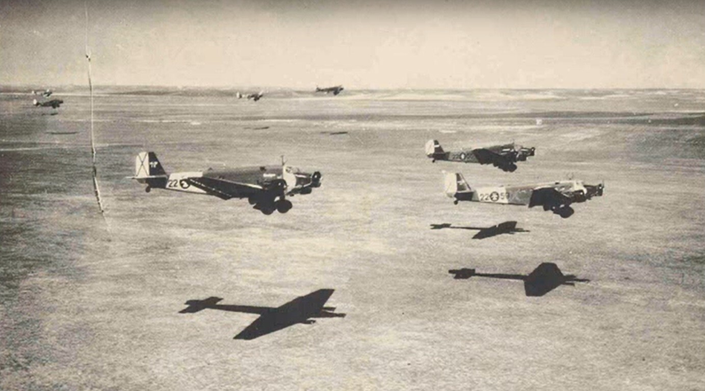 Ju-52 con los colores de los rebeldes facciosos.